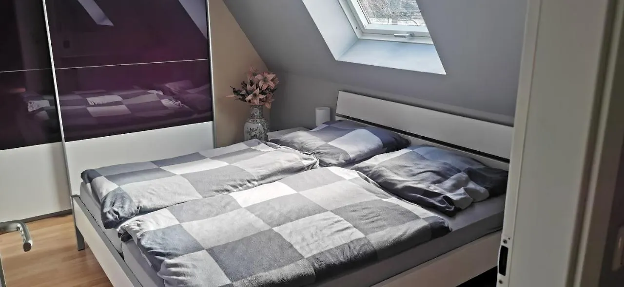 München großzügige Wohnung sehr ruhig 0*,